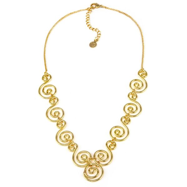 Collana in ottone design spirali. Chiusura con moschettone. Nickel tested. Lavorazione artigianale.