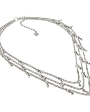 Collana catena 3 fili con micro pendenti gocce. Le 3 catene si poggiano delicatamente sul collo per un naturale effetto multilayer. Lunghezza 46 cm. Extra chain 6,5 cm. Chiusura regolabile con moschettone. Placcato in argento. Nickel tested.